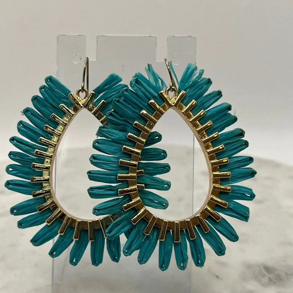 N/A turquoise raffia